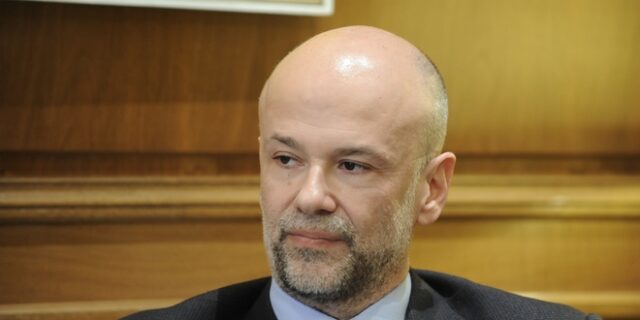Ρέτσος: Διπλασιάστηκαν οι τουρίστες στην Ελλάδα την τελευταία δεκαετία