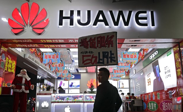 Γκάφα: Δουλεύει στην Huawei αλλά έστειλε το πρωτοχρονιάτικο μήνυμα της εταιρίας από iphone