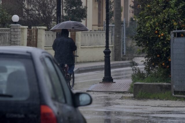 Βροχές, μικρή άνοδος της θερμοκρασίας και αφρικανική σκόνη τις επόμενες μέρες