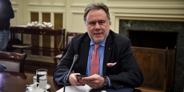 Στις Βρυξέλλες ο Κατρούγκαλος, για το Συμβούλιο Εξωτερικών Υποθέσεων της ΕΕ