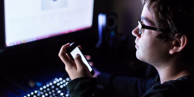 Εκατοντάδες ελληνόπουλα σε μονάδα απεξάρτησης από το διαδίκτυο