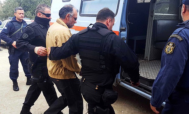 Δίκη Γρηγορόπουλου: Το “σφυροκόπημα” μάρτυρα και η παράκληση Κορκονέα στο δικαστήριο