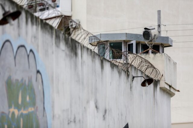 Έρευνες για τα βίαια περιστατικά στις φυλακές Κορυδαλλού και Τρικάλων