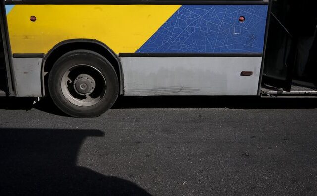 Δύο συλλήψεις για την επίθεση σε οδηγό λεωφορείου στη Δυτική Αττική