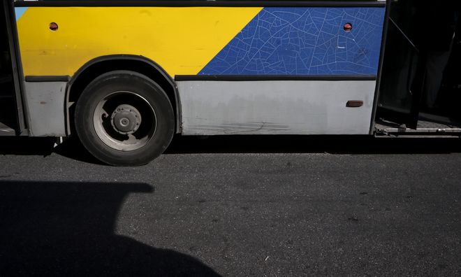 Δύο συλλήψεις για την επίθεση σε οδηγό λεωφορείου στη Δυτική Αττική