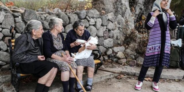 Πέθανε η Μαρίτσα, η γιαγιά – σύμβολο της Λέσβου