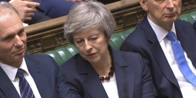 Τερέζα Μέι: Υπάρχει δρόμος για να εγκριθεί συμφωνία για το Brexit από το Κοινοβούλιο