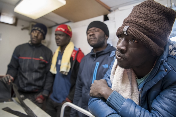 Συμφωνία για αποβίβαση 49 μεταναστών στη Μάλτα