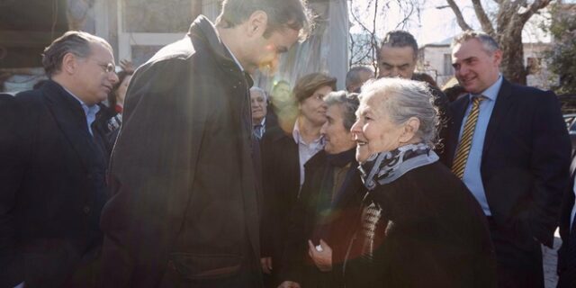 Μητσοτάκης για γιαγιά Μαρίτσα: Έγινε η εικόνα της ανθρωπιάς των Ελλήνων