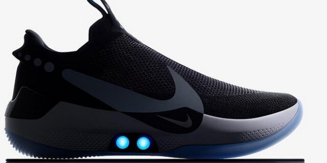 Nike: Τα πρώτα “έξυπνα” αθλητικά παπούτσια που δένονται μόνα τους