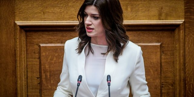 Νοτοπούλου: Άγεστε από τον νεομακεδονισμό του κ. Τζιτζικώστα και φέρεστε από την ακροδεξιά σας πτέρυγα