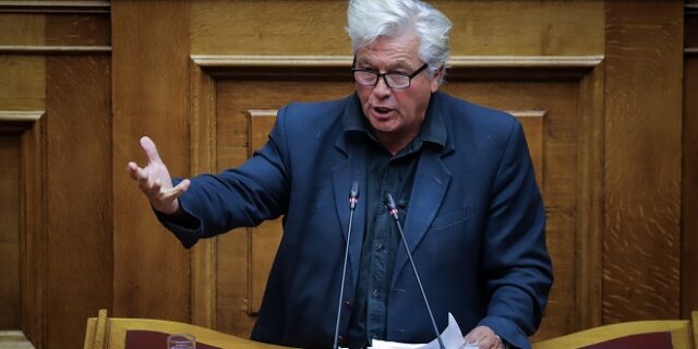 Παπαχριστόπουλος: Αύριο θα παραδώσω την έδρα μου