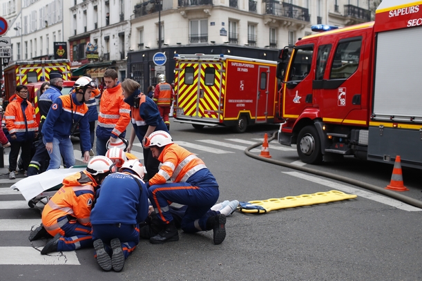 Γαλλία: Έκρηξη σε αρτοποιείο στο Παρίσι – Τουλάχιστον δύο νεκροί