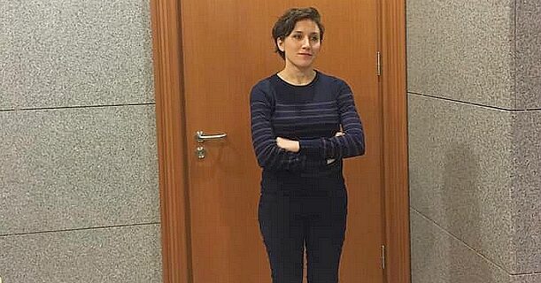 Απαλλάχθηκε η Τουρκάλα δημοσιογράφος που είχε αποκαλύψει το σκάνδαλο φοροδιαφυγής του υπουργού οικονομικών