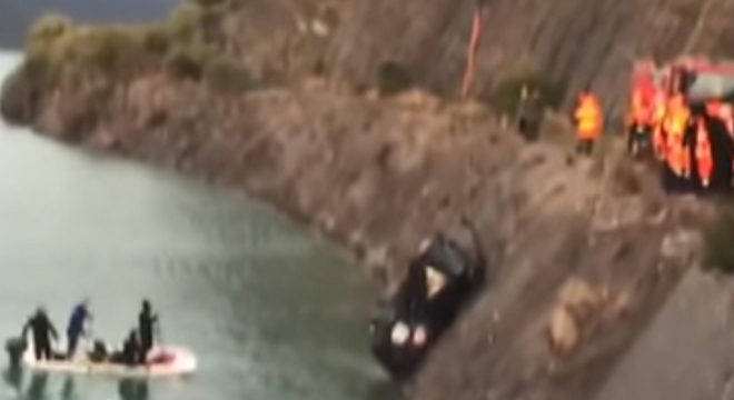 Αγρίνιο: Νεκρή, σε βάθος 18 μέτρων στη λίμνη Στράτου, βρέθηκε η 35χρονη αγνοούμενη