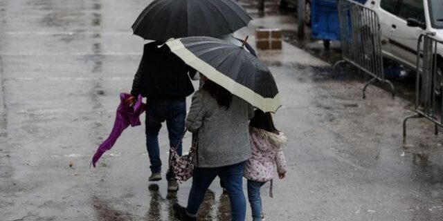 Καιρός: Βροχές στα νότια – Αισθητή πτώση θερμοκρασίας