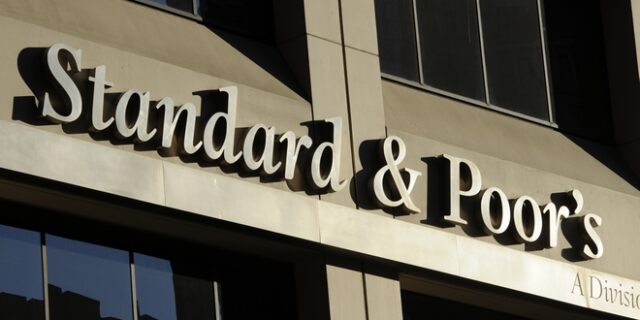S&P: Σταθερά θετική  η αξιολόγηση – Αμετάβατη στο  Β+ η πιστοληπτική διαβάθμιση