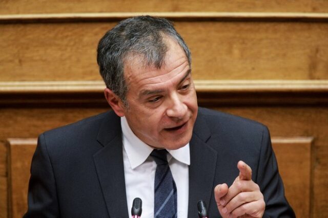 Θεοδωράκης: Δεν έχουμε σχέση με τις γέφυρες προς τον ΣΥΡΙΖΑ