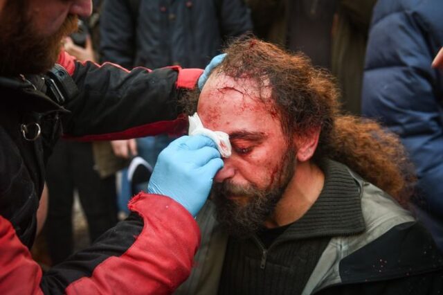Συλλαλητήριο για Μακεδονικό: Κρατούσαν φωτογραφίες φωτορεπόρτερ και τους έψαχναν στο πλήθος
