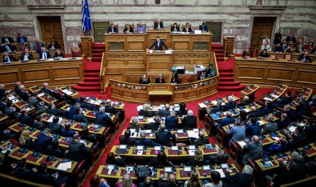 Συμφωνία των Πρεσπών: Η μάχη στη Βουλή και η κρίσιμη ψηφοφορία