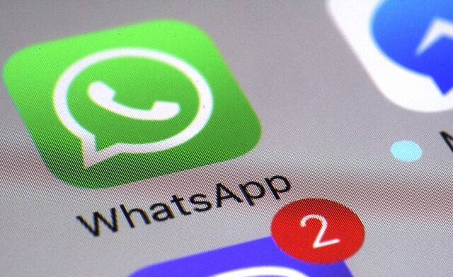 WhatsApp: “Έπεσε” η εφαρμογή σε όλον τον κόσμο