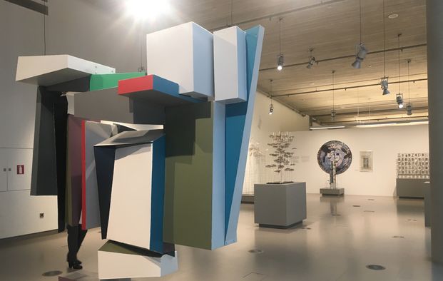 Θέα και στην άγνωστη δημόσια γλυπτική του Γιώργου Ζογγολόπουλου