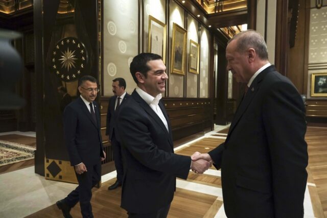 Συνάντηση Τσίπρα-Ερντογάν: Καρέ – καρέ ο πρωθυπουργός στο Λευκό Παλάτι