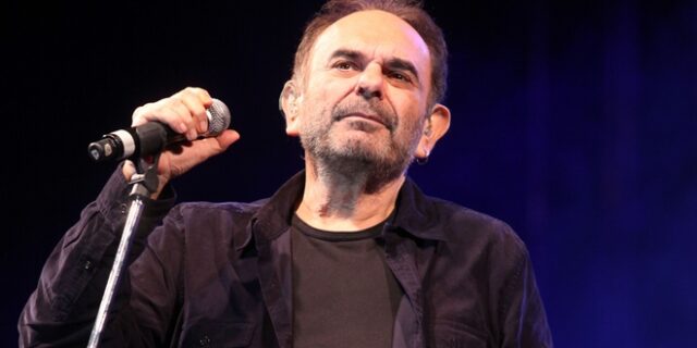 Σάκης Μπουλάς: Τα 5 πράγματα που πρέπει να γνωρίζεις