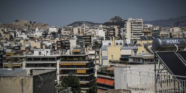 ΑΑΔΕ: Παγώνουν οι μεταβολές μόνιμης κατοικίας