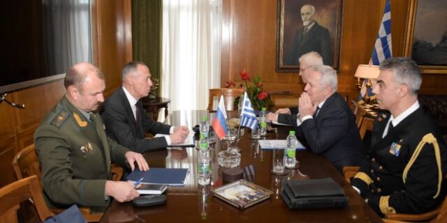 Συνάντηση Αποστολάκη με το Ρώσο πρεσβευτή Α. Μασλόφ