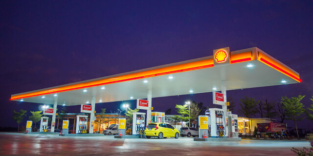 Shell: Με δικαστική απόφαση καλείται να μειώσει τις εκπομπές διοξειδίου του άνθρακα