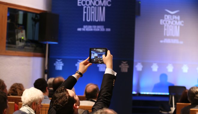 Delphi Economic Forum: Το παγκόσμιο τραπεζικό σύστημα απέναντι σε νέες προκλήσεις