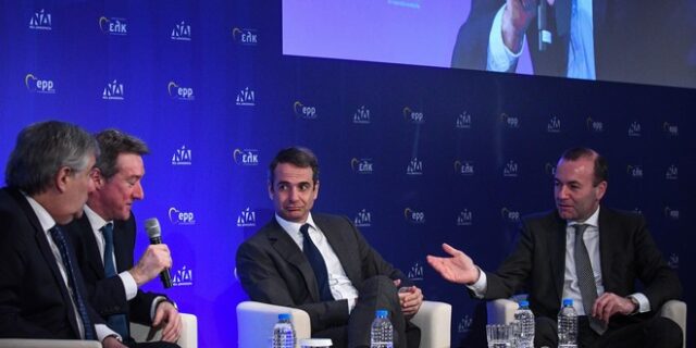 Αιχμές Μητσοτάκη για Ορμπάν και Βέμπερ κατά κομμουνιστικών χωρών στην ΕΕ