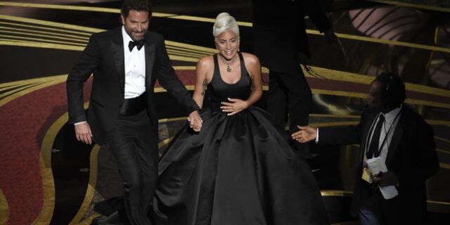 Η Lady Gaga απάντησε στις φήμες αν είναι ζευγάρι με τον Μπράντλεϊ Κούπερ