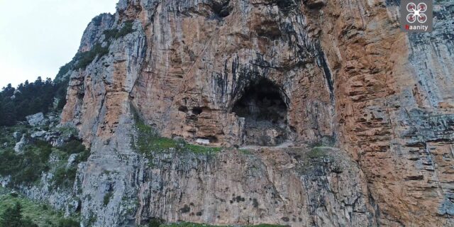 Ο θρύλος της Μαύρης Τρύπας: Η σπηλιά-φρούριο του Ανδρούτσου με τον θησαυρό