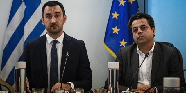 Χαρίτσης και Σαντορινιός: Στα 2,026 δισ. ευρώ ο προϋπολογισμός του “ΦιλόΔημου”