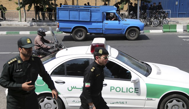 Ιράν: 41 νεκροί από επίθεση καμικάζι σε λεωφορείο που μετέφερε Φρουρούς της Επανάστασης