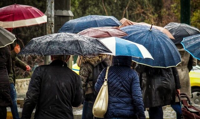 Καιρός: Ισχυρές καταιγίδες σήμερα – Πότε αναμένεται βελτίωση