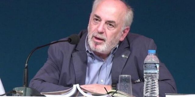 Καρδάσης: Πληρώναμε 800.000 ευρώ για βιβλία – Το κατέβασα στις 180.000