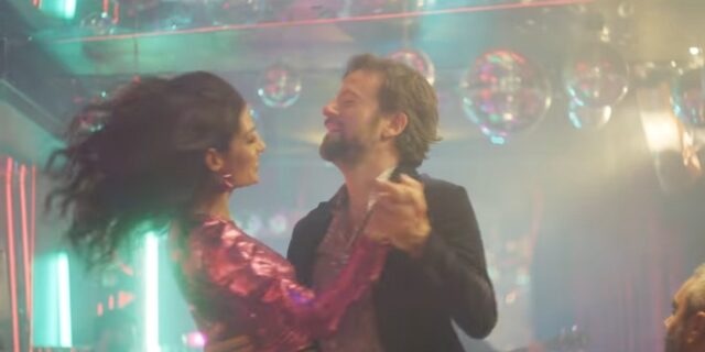 Η Τόνια Σωτηροπούλου πρωταγωνιστεί στο video clip του Κωστή Μαραβέγια
