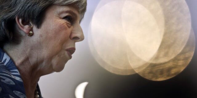 Brexit: Αποδέχεται την πρόταση Μέι ο Κόρμπιν – “Αν αλλάξει κάτι ενημερώστε μας” λέει η Γαλλία