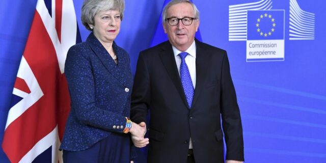 Brexit: “Κόλαση” για την Μέι τα ραντεβού με Γιούνκερ και Τουσκ στις Βρυξέλλες
