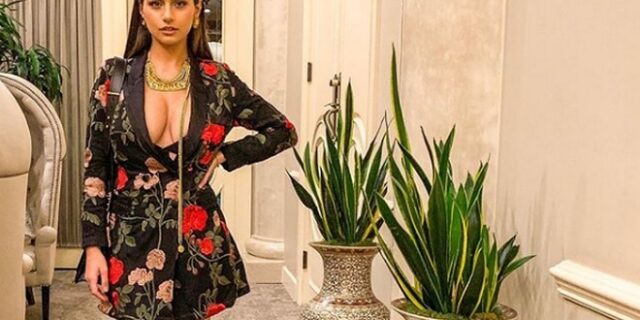 Mia Khalifa: Δίσκος χόκεϊ διέλυσε εμφύτευμα στήθους της πρώην πορνοστάρ