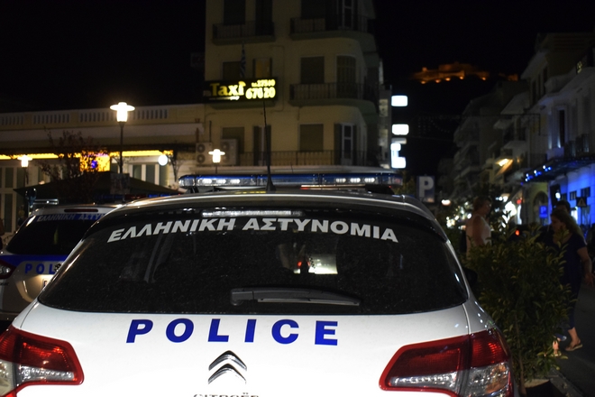 Νίκαια: Τρεις συλλήψεις για δεκάδες κλοπές καταστημάτων
