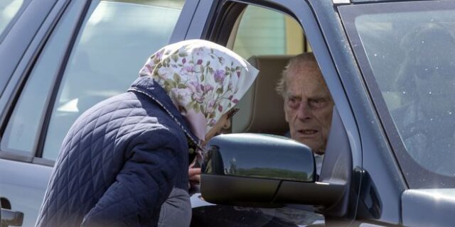 Τέλος η οδήγηση για τον 97χρονο πρίγκιπα Φίλιππο