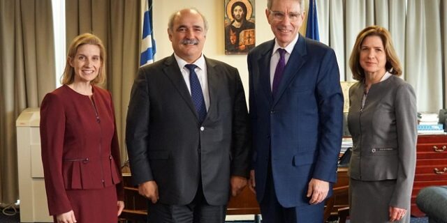 Μ. Μπόλαρης – Τζ.Πάιατ: Ισχυρή βούληση για συνεχή συνεργασία