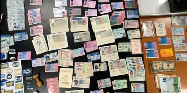 Σπείρα πλαστογραφούσε ταξιδιωτικά έγγραφα – Χιλιάδες ευρώ τα κέρδη