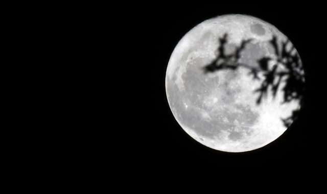 “Σούπερ χιονισμένη σελήνη”: Σήμερα η εντυπωσιακή πανσέληνος