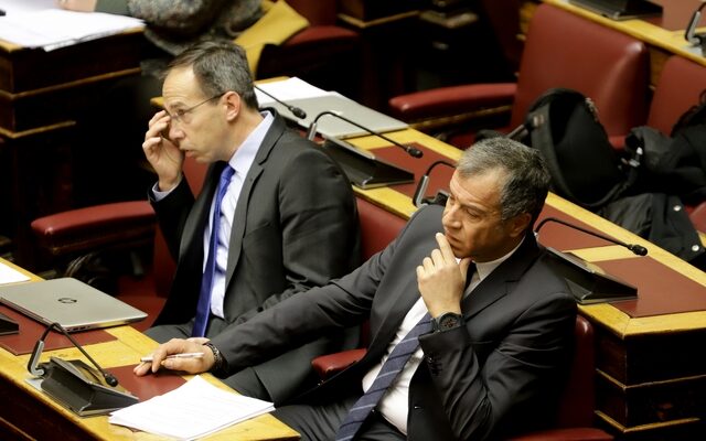 Θεοδωράκης: Κοινοβουλευτικές Ομάδες με 2 και 3 βουλευτές δεν μπορεί να υπάρξουν