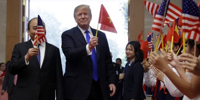 Τραμπ: Η Βόρεια Κορέα μπορεί να γίνει το νέο Βιετνάμ αν εγκαταλείψει τα πυρηνικά